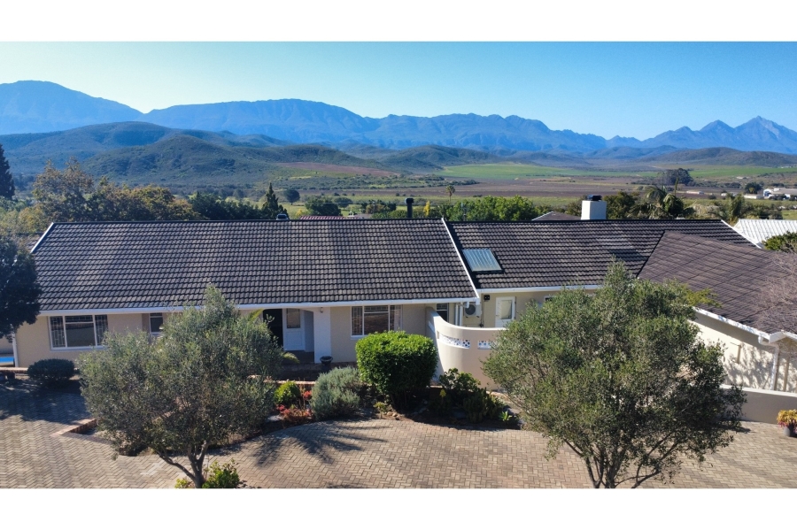 4 Bedroom Property for Sale in Bonnievale Western Cape